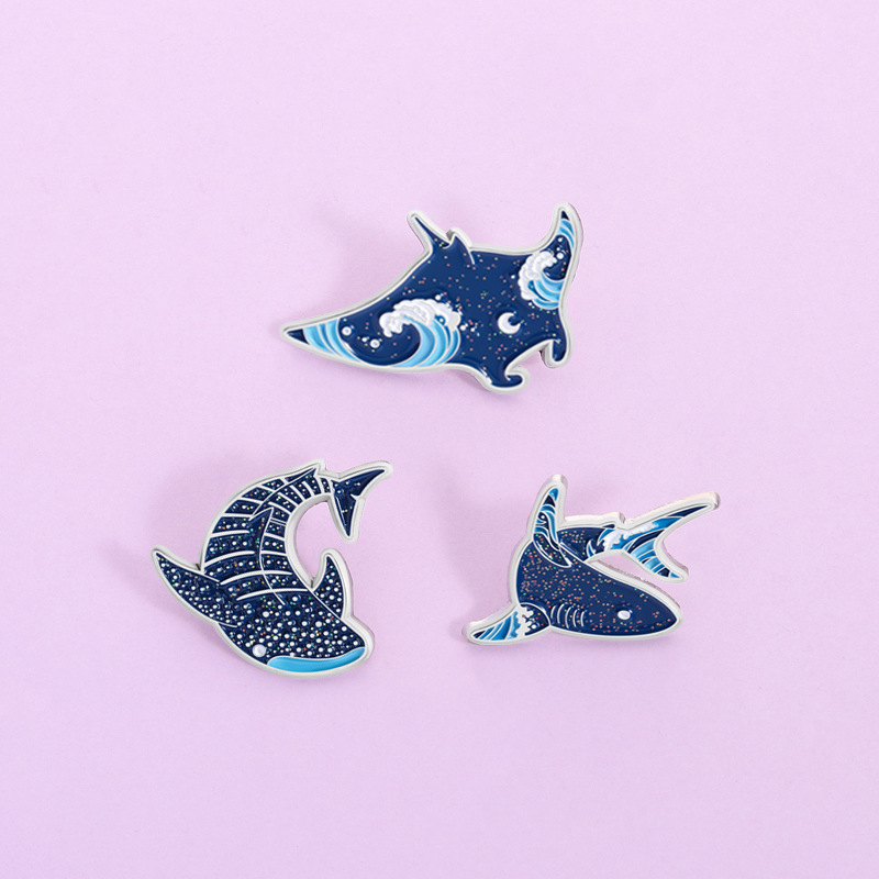 Embroidery Fish - Cartoon-Meerestier-Emaille-Pins, kreative Haifisch-Wal-Brosche, modische Damenbroschen, Kleidungszubehör,