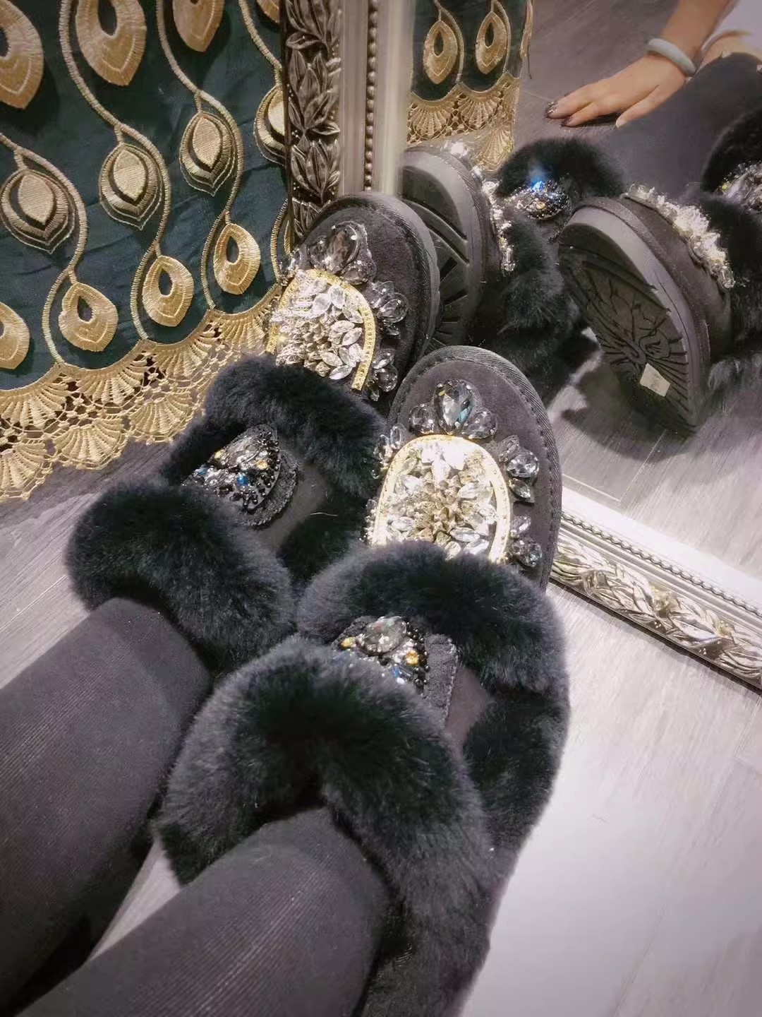 Bling schwarz weiß Edelstein S – Embroidery Rabbit Bewertung und Preis