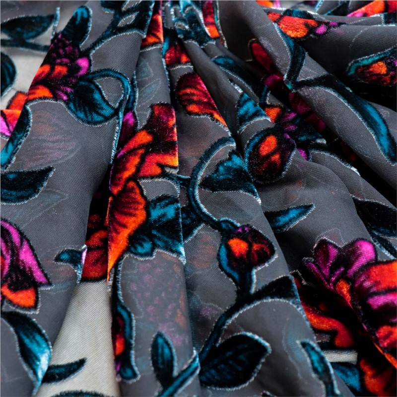 Gewebtes, fleckiges und verbra – Velvet Fabric Embroidery Bewertung und Preis