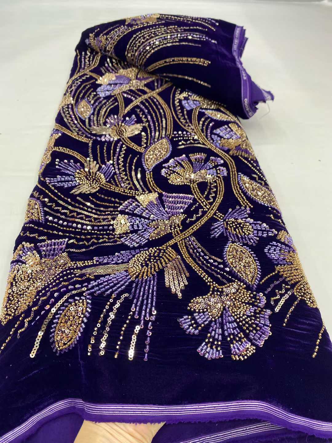 2026 Neu eingetroffene afrikan – Velvet Fabric Embroidery Bewertung und Preis