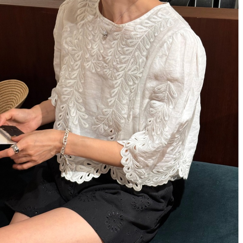 Französischer Stil, Rundhals,  – Embroidery Unique Design Bewertung und Preis