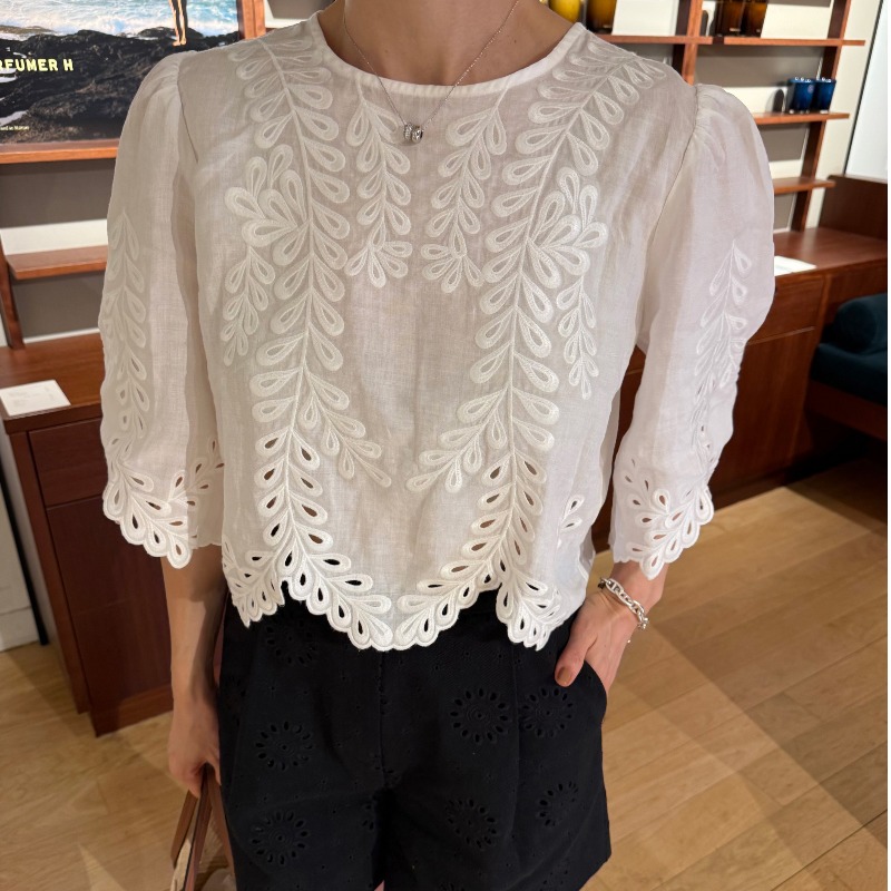 Französischer Stil, Rundhals,  – Embroidery Unique Design Bewertung und Preis