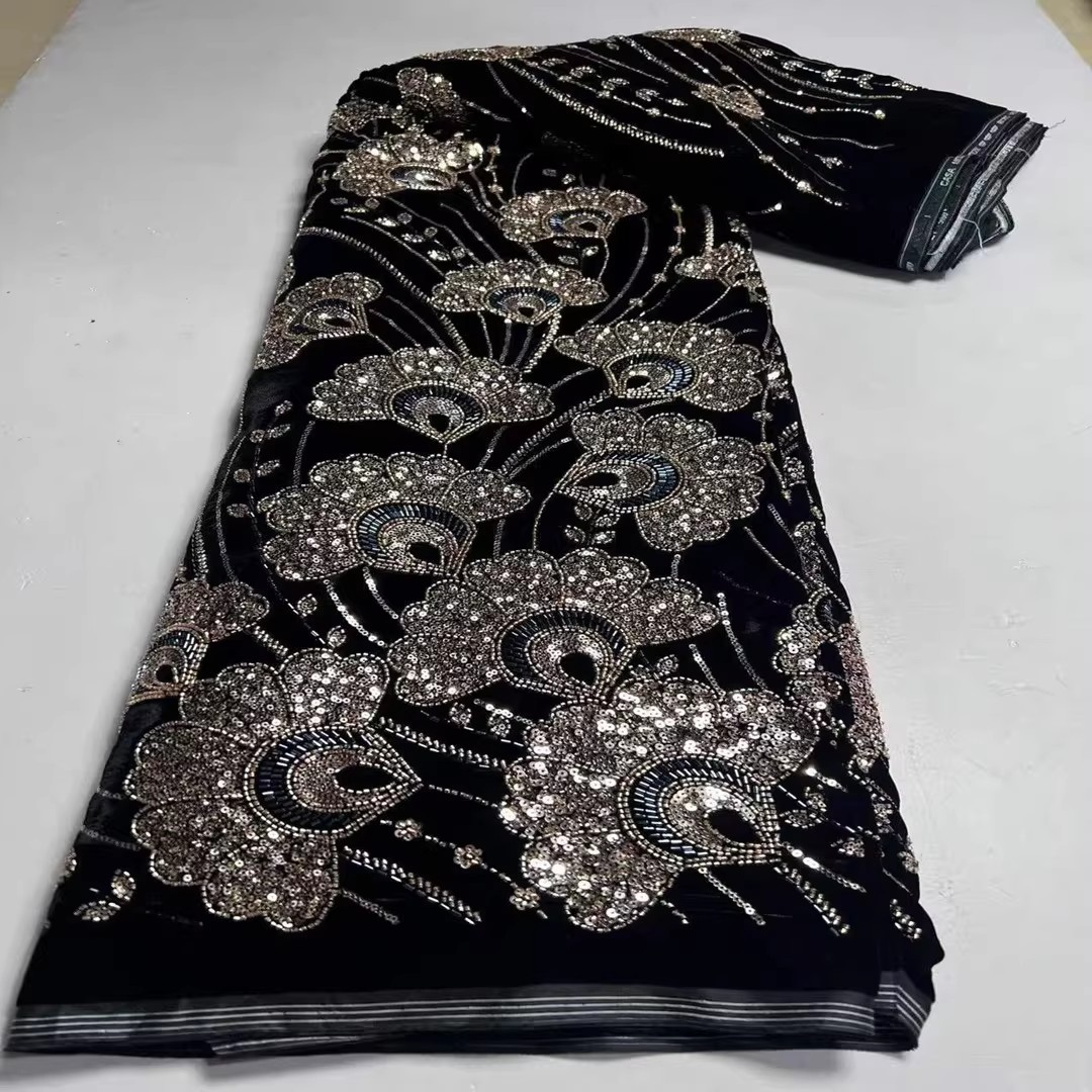 5 Yard neuer Samtstoff mit Pai – Velvet Fabric Embroidery Bewertung und Preis