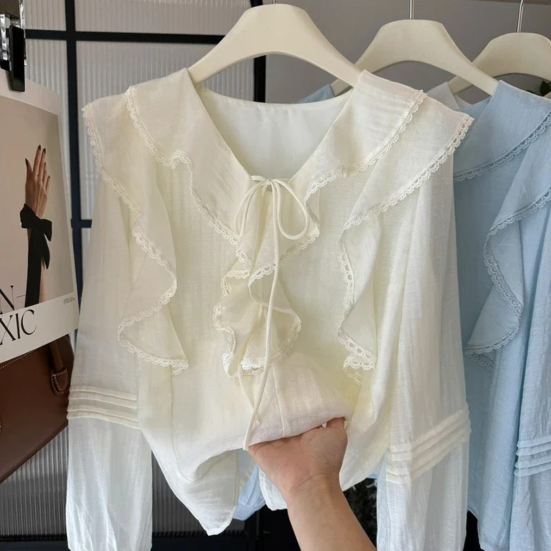 Französische V-Ausschnitt Blus – Embroidery Origin Bewertung und Preis